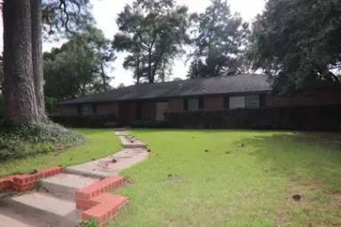 Main picture of 105 Robin Rd