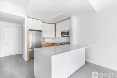 Main picture of 101 West End Ave Apartments
