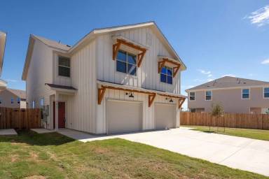 Main picture of 7518 Gramercy Way