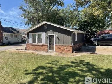 Main picture of 7600 W 135th Pl