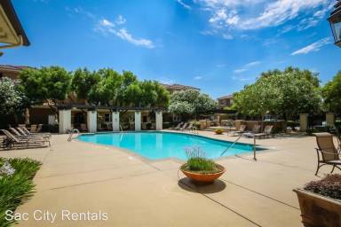 Main picture of Westlake Villas