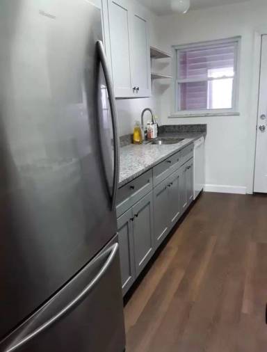 Main picture of 339 Semple St