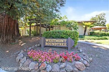 Main picture of 5025 Pine Tree Ter