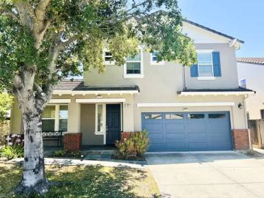 Main picture of 40 Portsmouth Dr