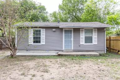Main picture of 550 Ferris Ave