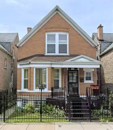 Main picture of 4715 W Fulton St