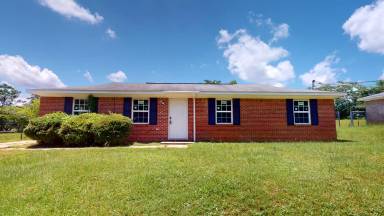 Main picture of 107 Nann St
