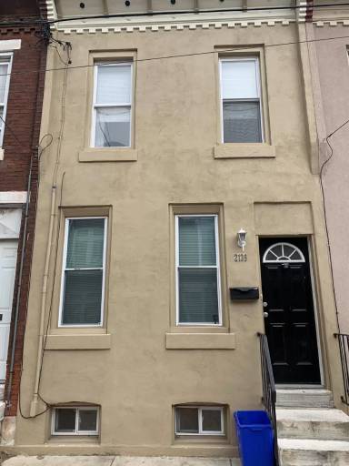 Main picture of 2133 Mountain St