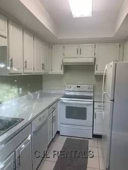 Main picture of 239 Grove St