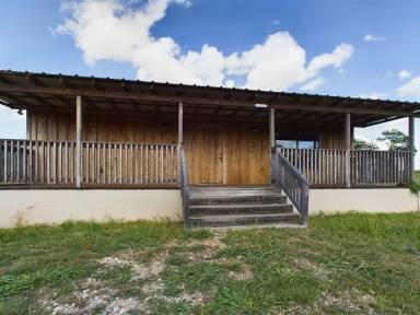 Main picture of 25 Hill Country Cabin Ln