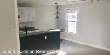 Main picture of 403 Erle Cres