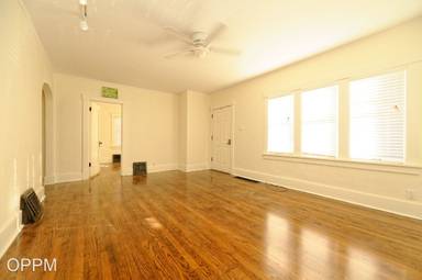 Main picture of 118 Park Ave