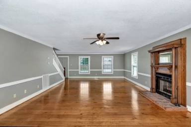 Main picture of 2809 Carrington Dr SW