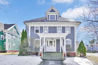 Main picture of 3 Sumner Ave