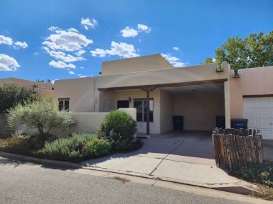 Main picture of 3206 La Paz Ln