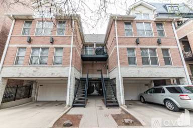 Main picture of 2849 N Southport Ave