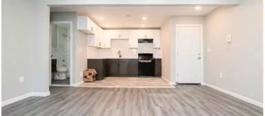 Main picture of 220 N 5th St