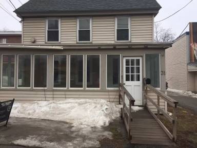 Main picture of 31 Elm St