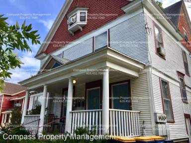 Main picture of 112 Eastern Ave SE