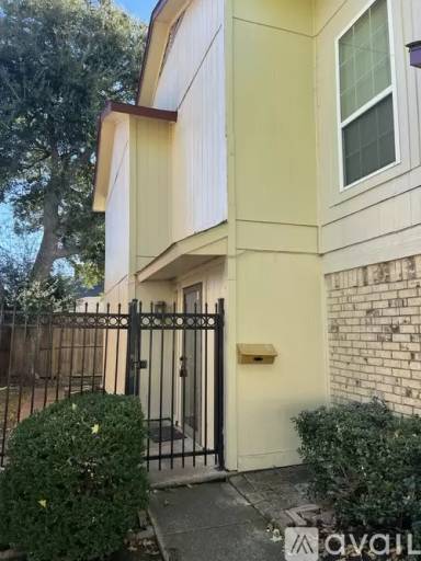 Main picture of 2934 Canis Cir
