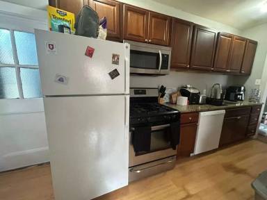 Main picture of 2254 Bryn Mawr Ave