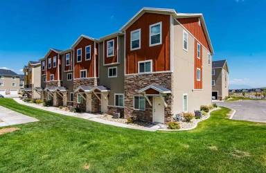 Main picture of Payton's Quarry & Village at the Boulders