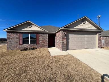 Main picture of 927 W Aiden Dr