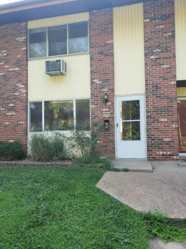 Main picture of 7624 Hazelcrest Dr