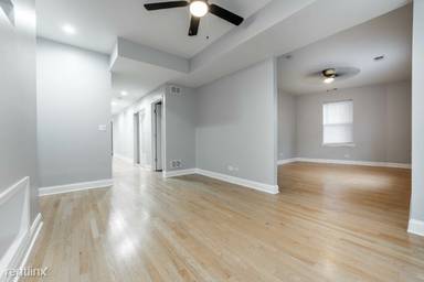 Main picture of 1003 W Sunnyside Ave