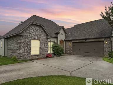 Main picture of 701 Fox Den