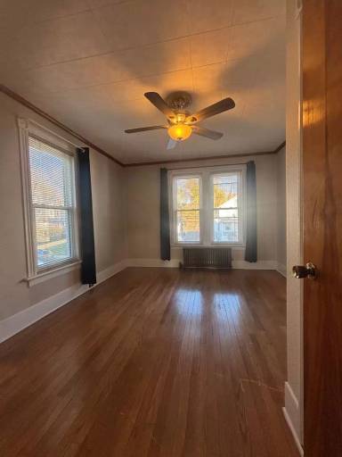 Main picture of 10 Town Hill Ave