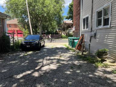 Main picture of 645 N Lombard Ave