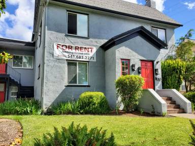 Main picture of 441 E 13th Ave