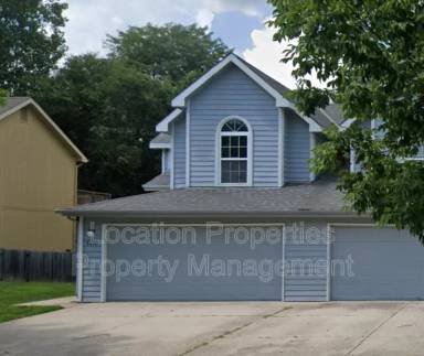 Main picture of 2410 Lancaster Dr