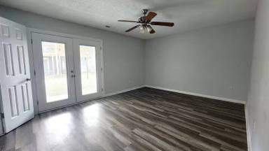 Main picture of 2122 Pier Point Pl