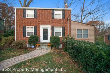 Main picture of 2312 N Monroe St