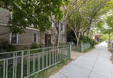 Main picture of 1731 S St NW