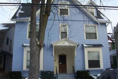 Main picture of 110 N Thayer St