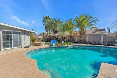 Main picture of 8308 Haliburton Ct