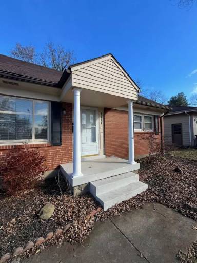 Main picture of 2513 Clearbrook Dr