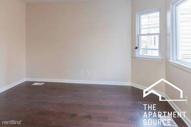 Main picture of 4051 N Kilbourn Ave