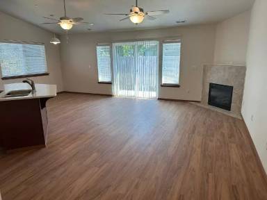 Main picture of 7018 180th Ave E