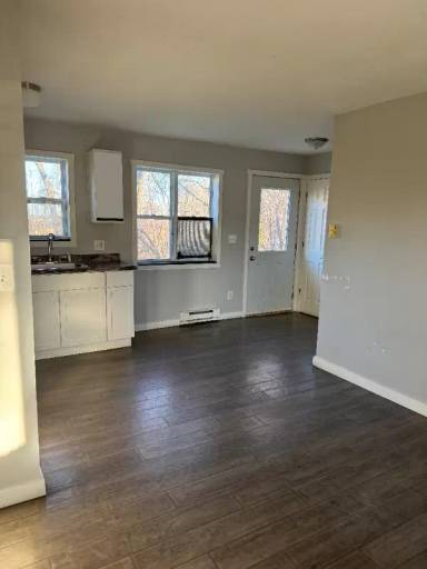 Main picture of 3850 N Shore Dr