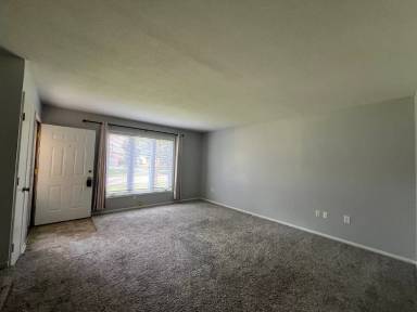 Main picture of 654 3rd St