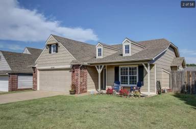 Main picture of 20349 E 42nd Pl S