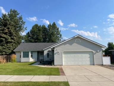 Main picture of 997 W Tanager Ave