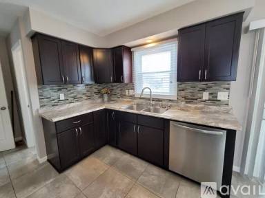 Main picture of 5602 Madrid Dr