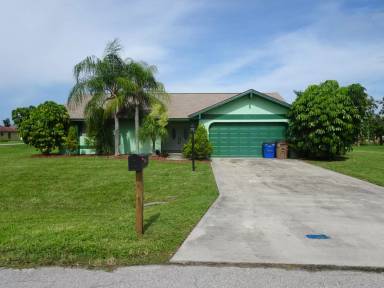 Main picture of 214 Eaglesmere Dr