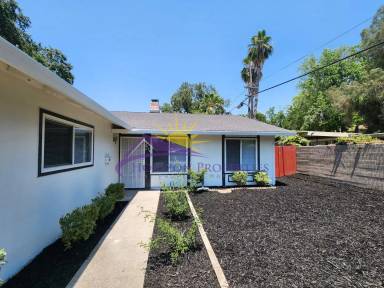 Main picture of 7435 Sandalwood Dr