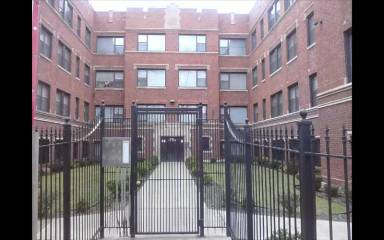 Main picture of 7834-44 S Ellis Ave